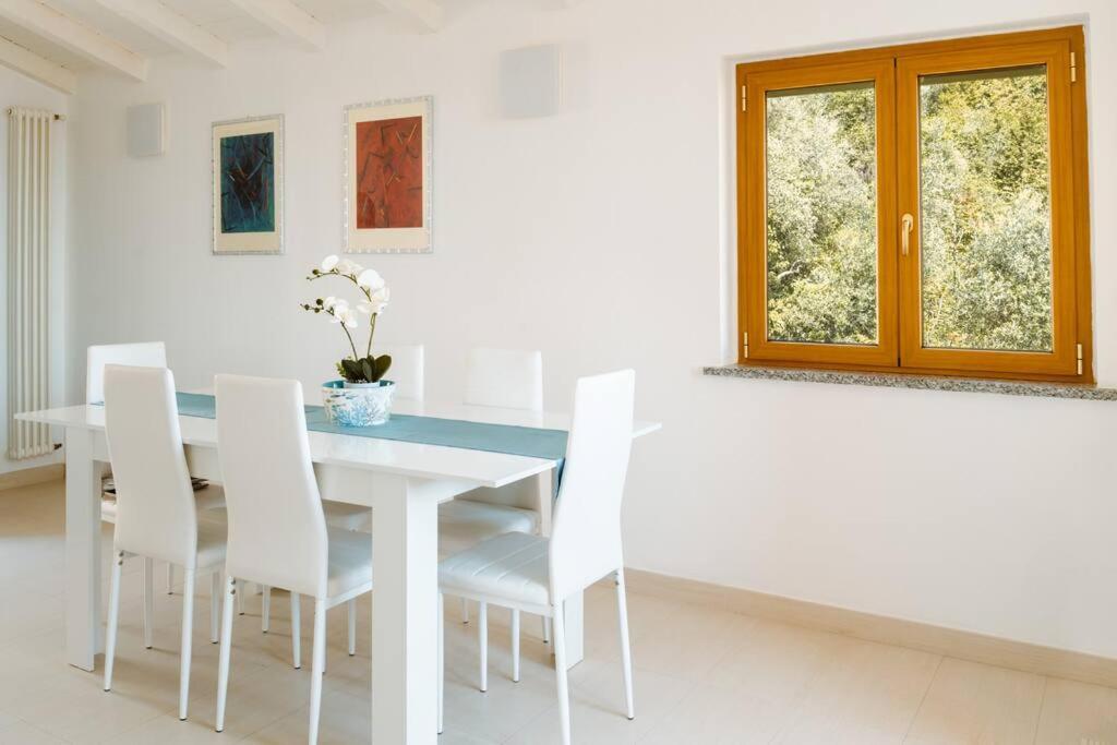 Piccapiana Sea View Attic Flat Apartment ลาสเปเซีย ภายนอก รูปภาพ